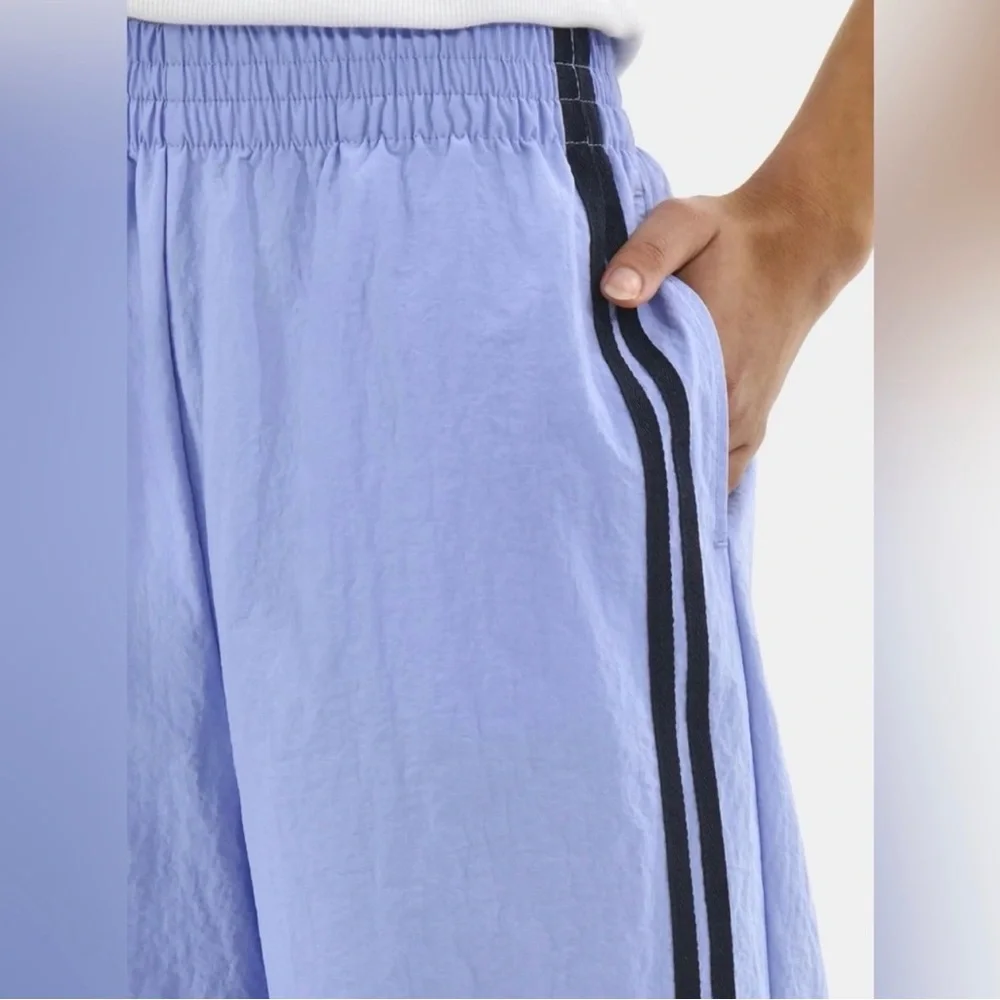 NWT • NO BOUNDARIES • Track Pants
Cornflower Blue • Y2K / size MEDIUM - Picture 3 of 10